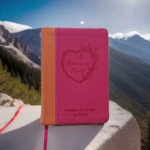 A Woman's Heart : Devotions for Women by Women by Worthy Inspired (2018,...