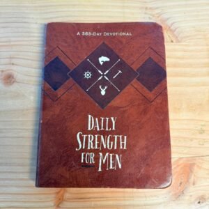 Daily Strength for Men Chris Bolinger 2018 Faux Leather Devotional BroadStreet