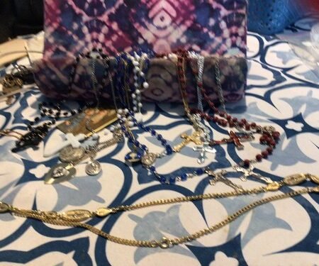 Religious piece lot plastic rosary rosariesmulti color mixed