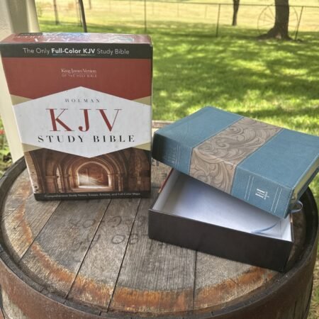 ✝️ KJV Study Bible full Color Holman Leather Cover